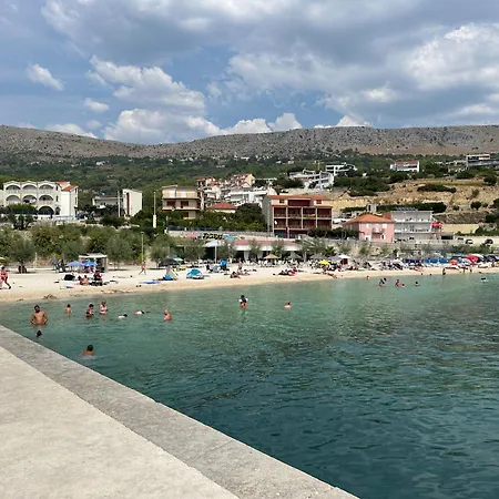 Viktoria Daire Podstrana